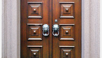 Portas Exteriores fabricadas pela Carpintaria Miguel Batista
